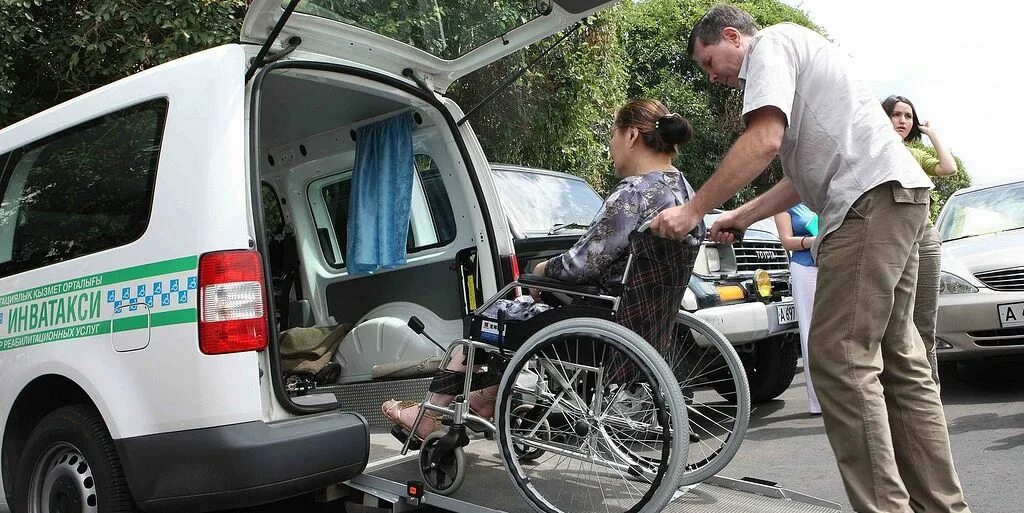 социальное транспортное обслуживание. социальное такси великий новгород. форд транзит для инвалидов колясочников. Ford transit инвалидный. услуги соцтакси для инвалидов.