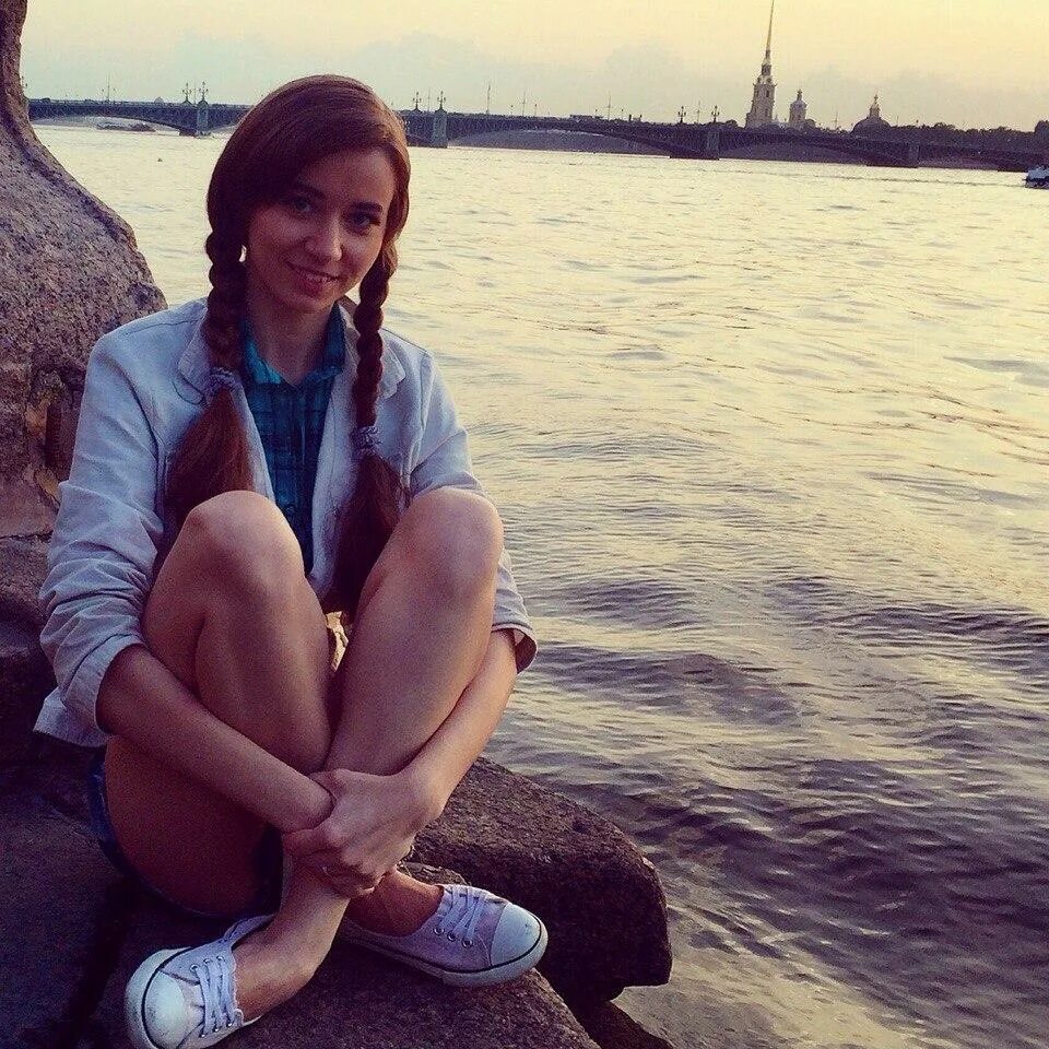 Девушки санкт петербург 18. Девушки санкт-петербурга. девушка в питере. красивые женщины санкт-петербурга. красивые девушки питера.
