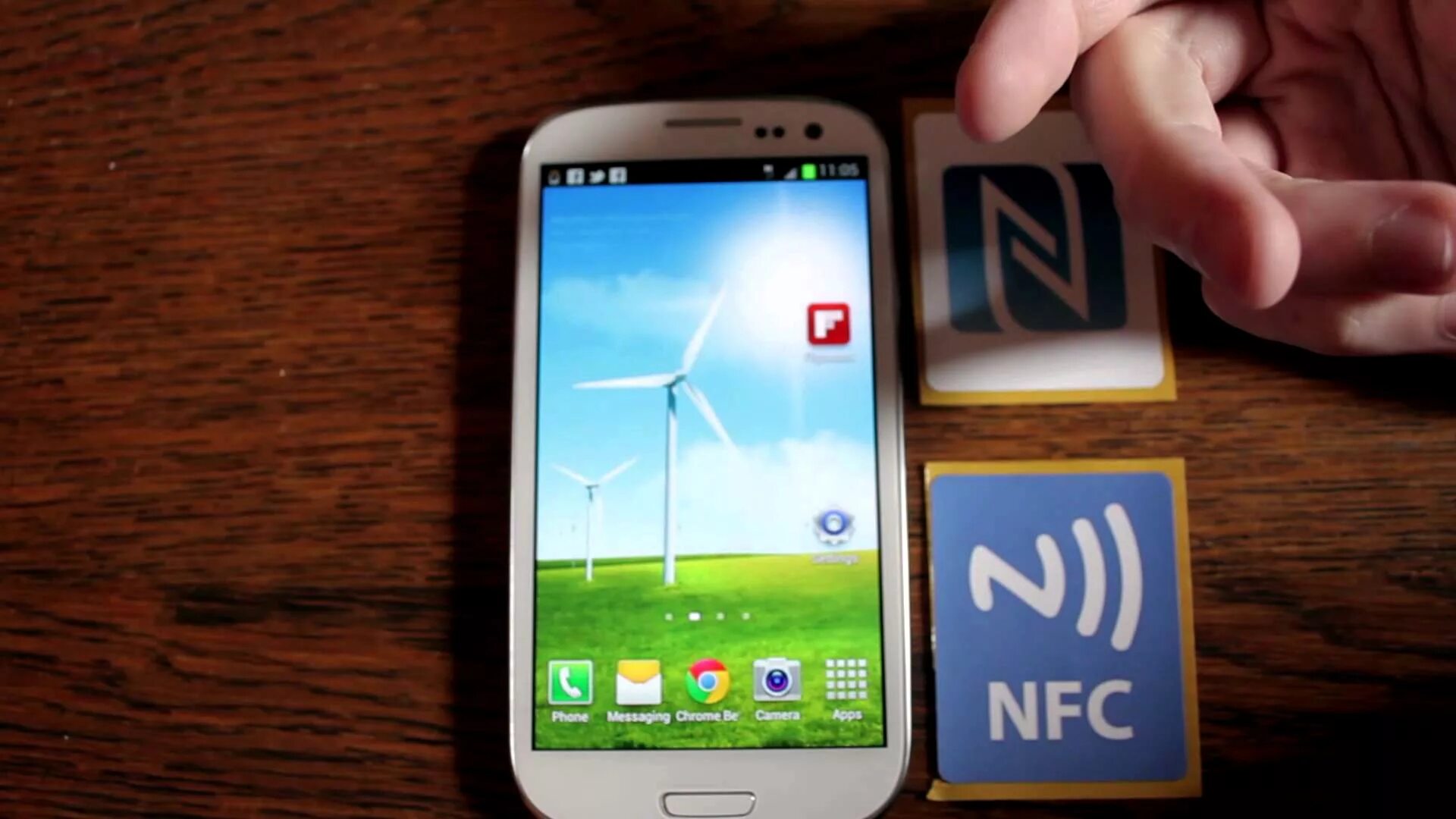 Есть ли nfc в самсунг. Галакси с3 nfc. samsung s3 nfc. самсунг а 13 nfc. nfc в телефоне samsung s5.