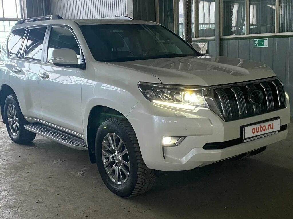 Куплю прадо 2019 года. Тойота ленд Крузер 6000000. Тойота Прадо 2019 белый. Land Cruiser за 6000000. Тойота джип за 6000000.