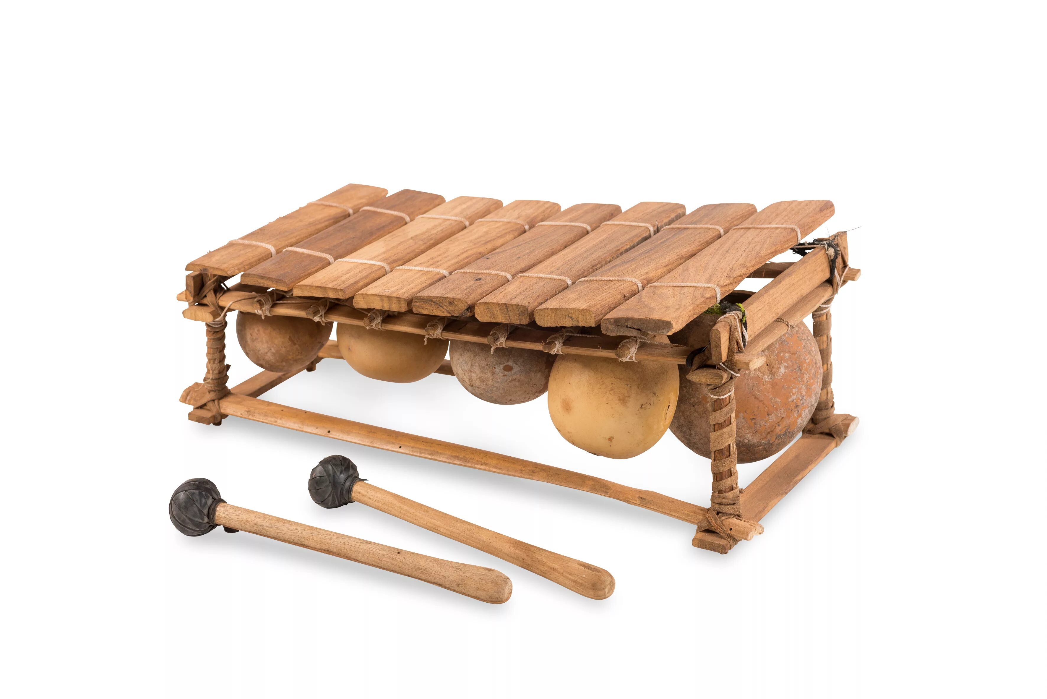 Балафон ударный музыкальный инструмент. Маримба музыкальный инструмент древний. Африканский балафон. Музыкальные инструменты Африки балафон.