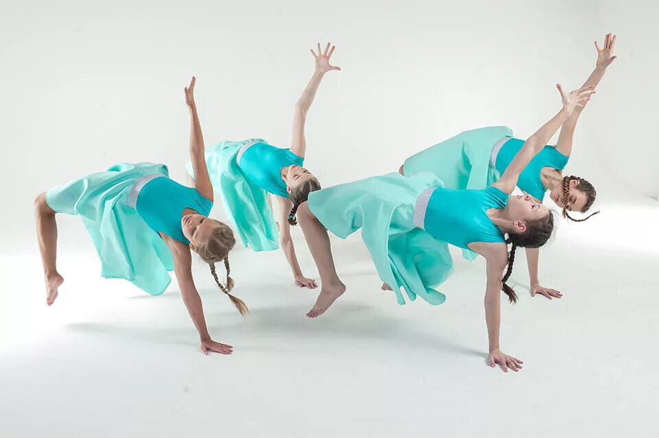 Детские движения современный танец. Современные танцы. Современная хореография дети. Современный эстрадный танец. Детские танцы.