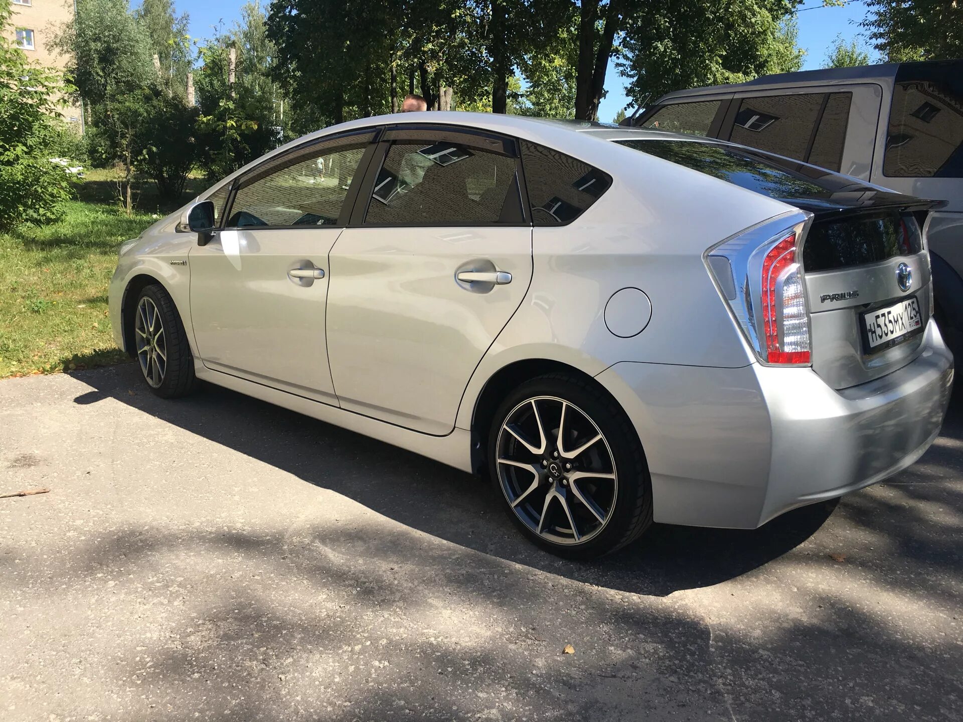 Диски prius. Диски на toyota prius 30. r17 тойота приус. диски тойота приус 30. литьё toyota prius 30.