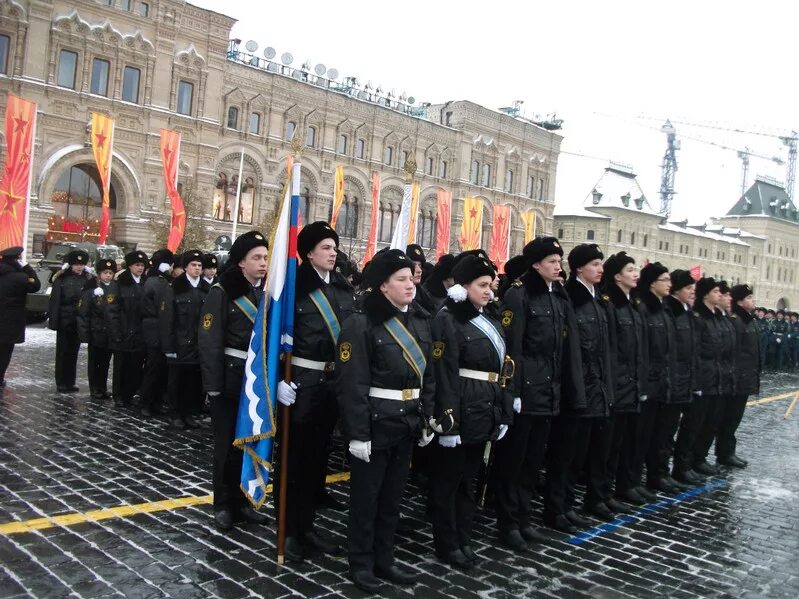 10 лет параду. МГАВТ 7 ноября парад. МГАВТ красная площадь. Торжественный марш. Парад на красной площади 2009 ВМФ.