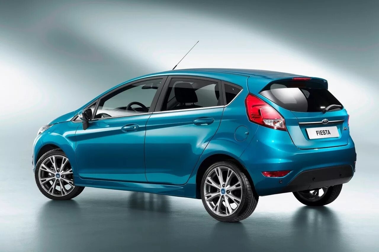 Автомобиль для женщины автомат. Авто хэтчбеки автомат. Mazda 2 3 door. Toyota yaris 1. Opel karl 2015.