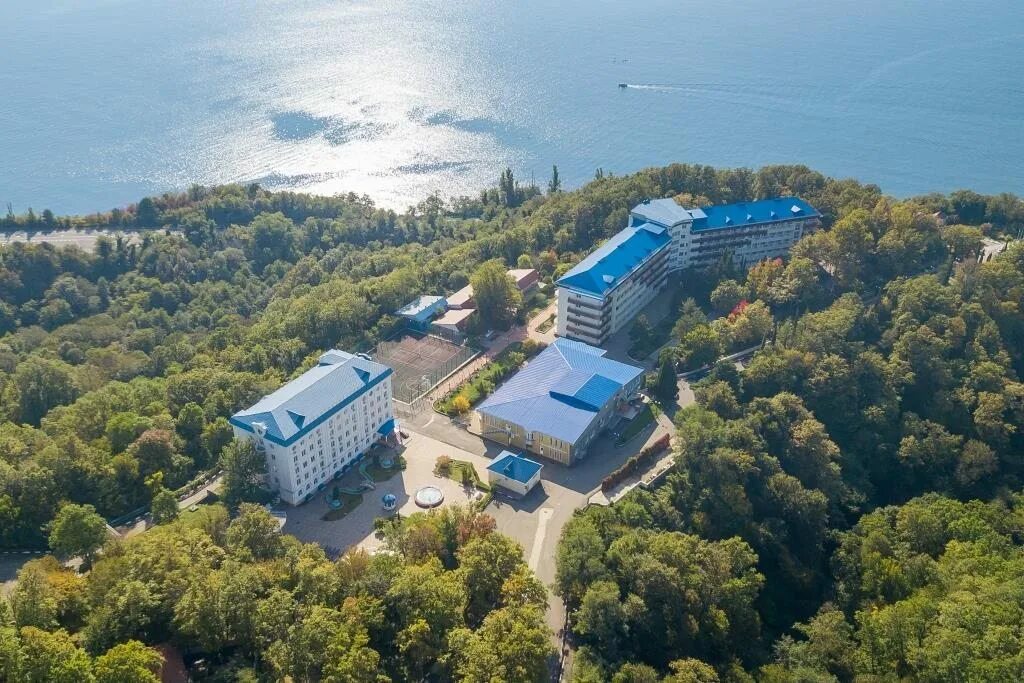 Пансионат "Молния Ямал", Небуг, бухта Черного моря - цены, фото, отзывы, на карт