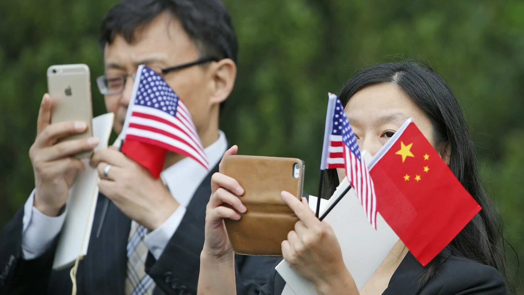 Сша и япония союз. Китайцы и американцы. Японцы против сша. Китай против японии. Американец против японца.