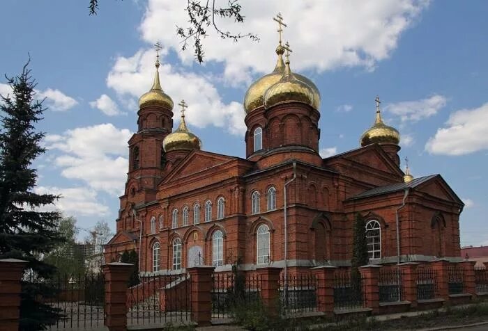 Со стен алтаря истекает не только миро, но и кровь": в храме под Волгоградом зам