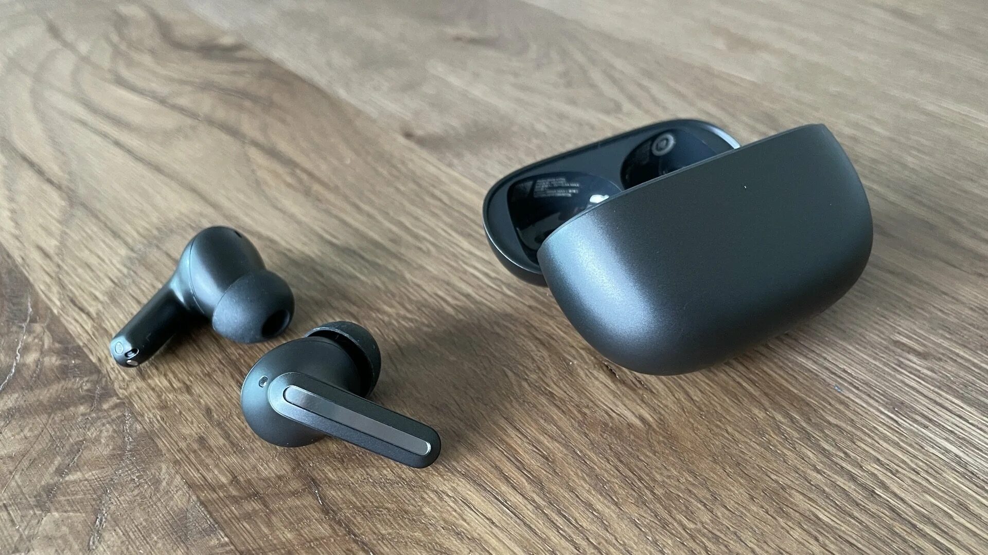 Tws xiaomi buds 4 active. Наушники Xiaomi Redmi Buds. Наушники Redmi Buds 4. Наушники Xiaomi Redmi Buds 4 Active. Амбушур СДОП сеточками xiomi Redmi Buds 4 Pro.