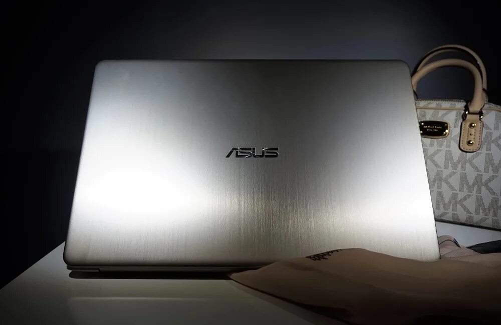 Реалми ноут 50 купить. ASUS n500j. ASUS n71ji. Ноутбук ASUS 2018. Ноутбук ASUS n580vd индикаторы.