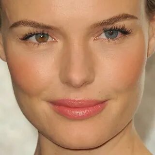 Актриса с разными глазами