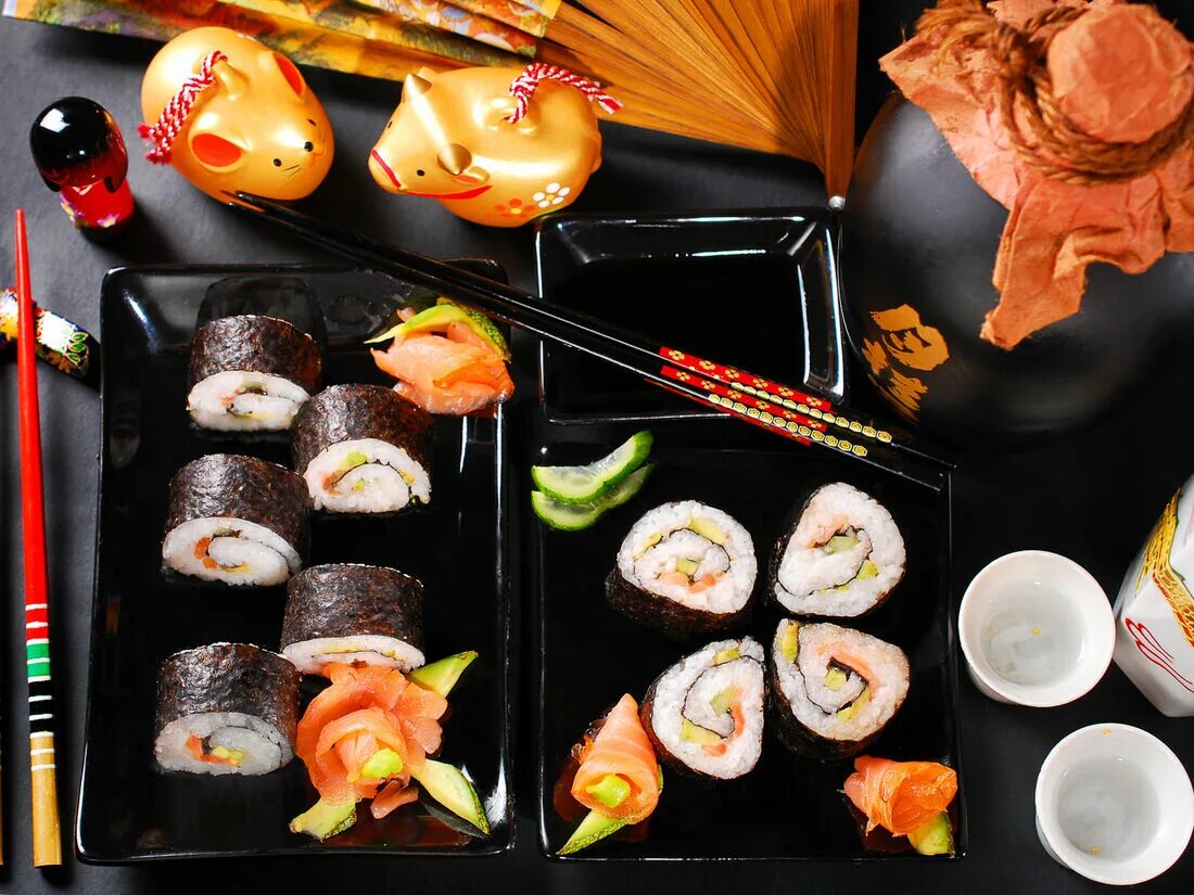 Суши и роллы. Японская кухня. Кухня Японии. Красивые роллы.