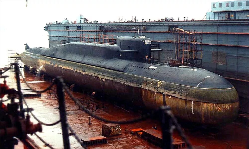 Подводная лодка к 222 анчар. Подводная лодка ростов на дону. Подводная лодка кронштадт проекта 677. Апл оренбург подводная лодка. Подводная лодка буки 641.