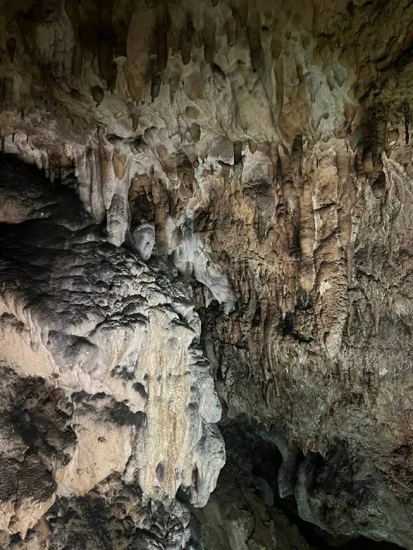 самая глубокая пещера в мире крубера-воронья. пещера крубера-воронья. пещера крубера в абхазии. крубера-воронья в абхазии. пещера м.