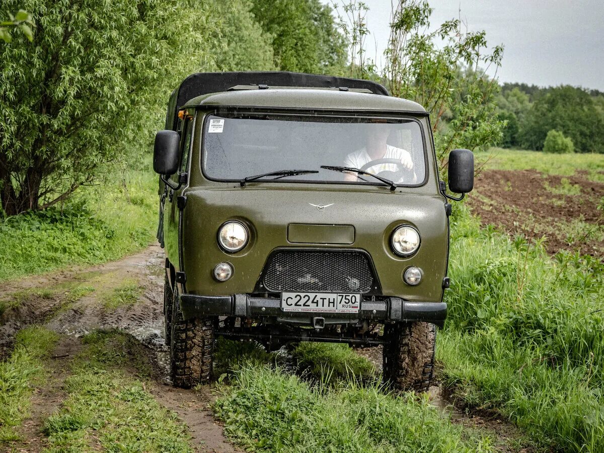Расширители(молдинги) арок УАЗ Барс или Уаз Экспедиция - УАЗ 315195 Hunter, 2,7 