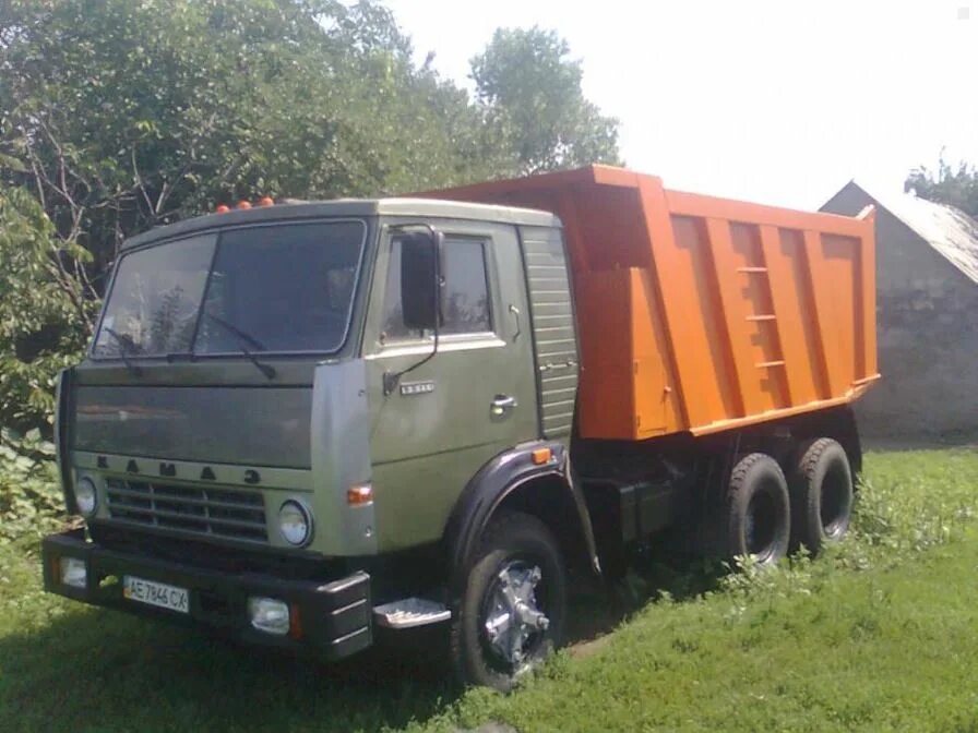 Камаз 55111 самосвал зелёный. Камаз 55111 с104но70. Камаз 55111 самосвал зелёный. Камаз самосвал 10т 55111. Камаз самосвал 55111 со спальником.