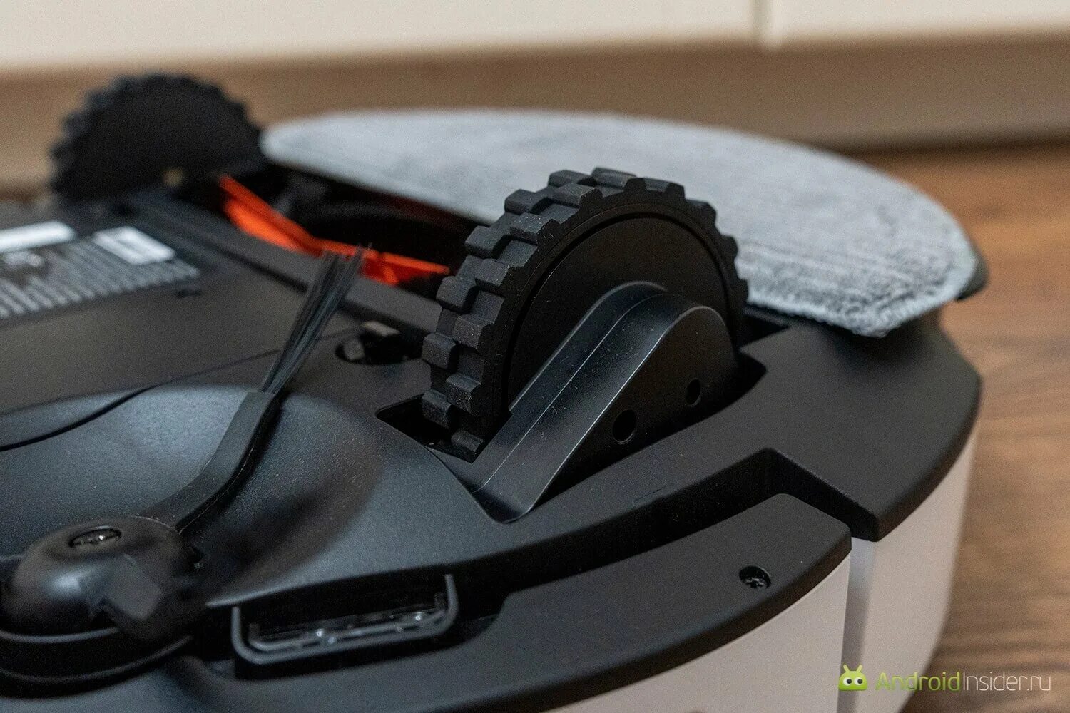 Vacuum cleaner колесо. Колесо для пылесоса. может ли робот пылесос преодолевать пороги и ковры.