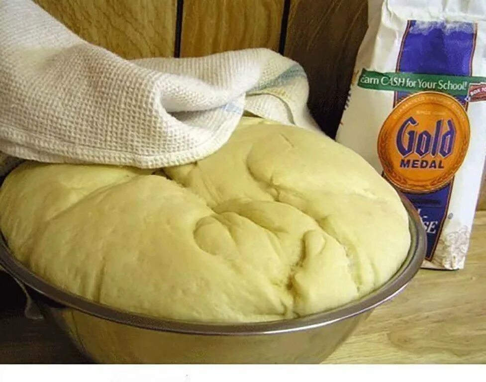 Сдобное тесто с яйцами. Тесто. дрожжевое тесто. тесто на дрожжах. дрожжевое тесто для пирожков.