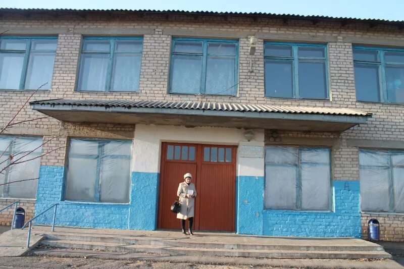 Тормосиновская школа чернышковский. Тормосиновская школа. Тормосиновский сдк. Тормосиновская средняя школа. Тормосиновская школа интернат.