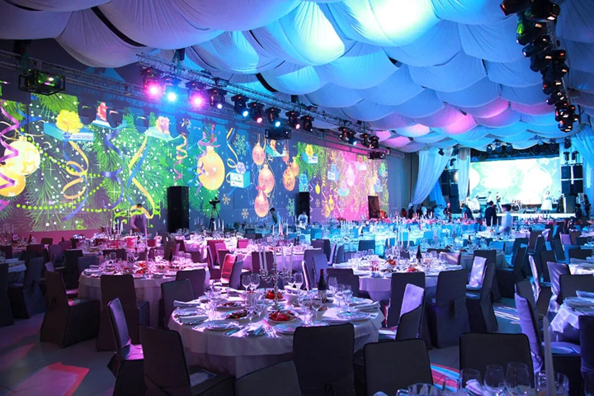 Event санкт петербург. Вечеринка на крыше. Event санкт петербург. Площадки красивые для евент мероприятий спб. Паруса на крыше спб.