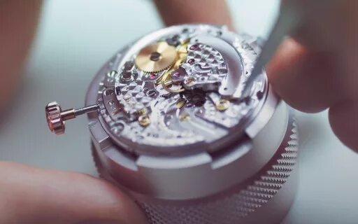 Ремонт rolex. Часы по запчастям. Rolex круглые видно механизм. Ремонт rolex. Ремонт rolex.