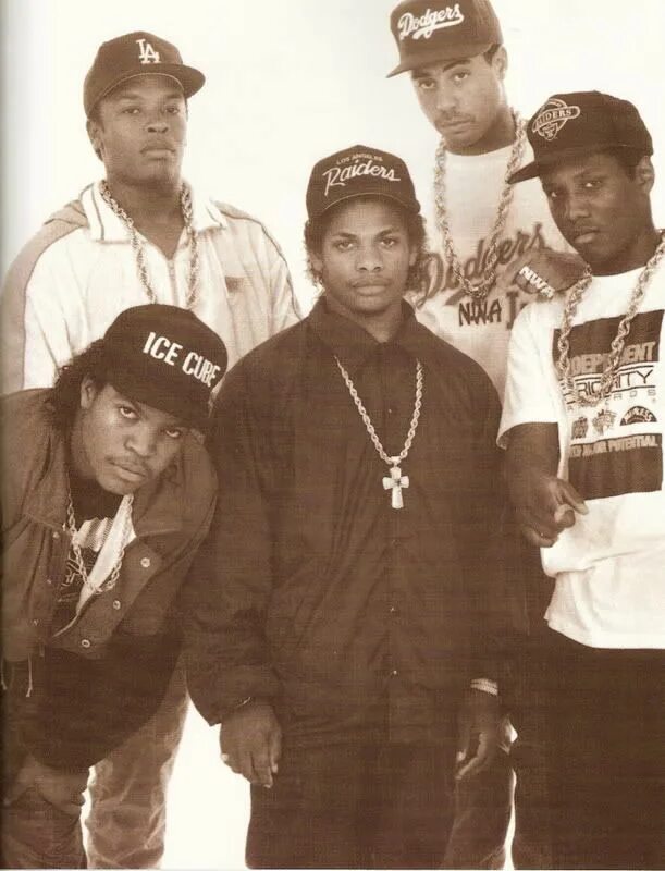 Hip hop 90 s. Hip hop 80s. Hip hop 90 s. Hip hop 90 s. Магнитофон хип хоп 90.