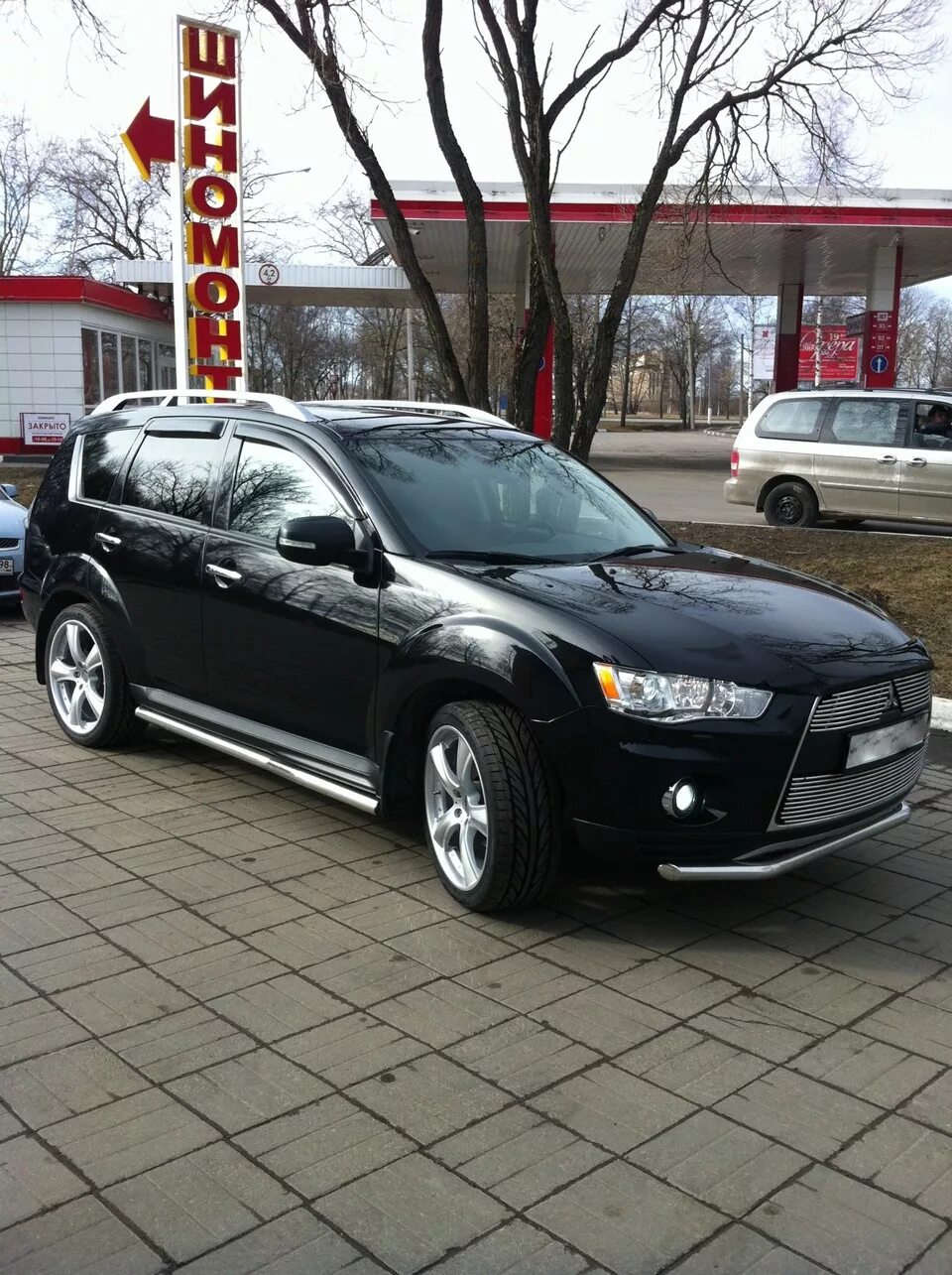 Митсубиси Аутлендер XL r20. Mitsubishi Outlander XL 2011. Mitsubishi Outlander XL 2010. Mitsubishi Outlander r20. Mitsubishi 20