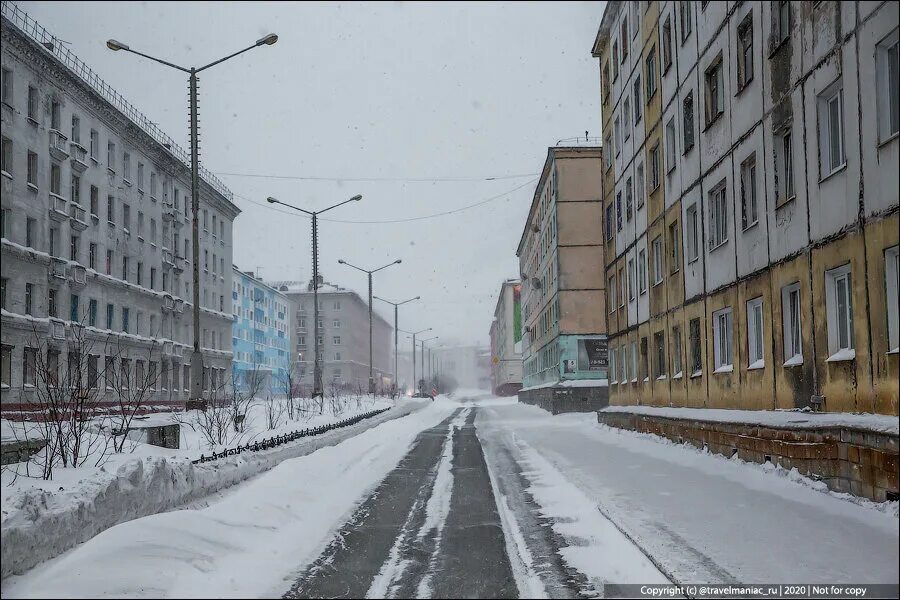 Какого жить в норильске. Норильск 2021. Норильск депрессивный город. Норильск ужасный город. Норильск 2014.