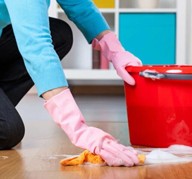 Уксус с водой. Лайфхаки очиститель. Мыть полы уксусом после покраски. Heavy house cleaning services. Краска по бетону для пола в гараже.