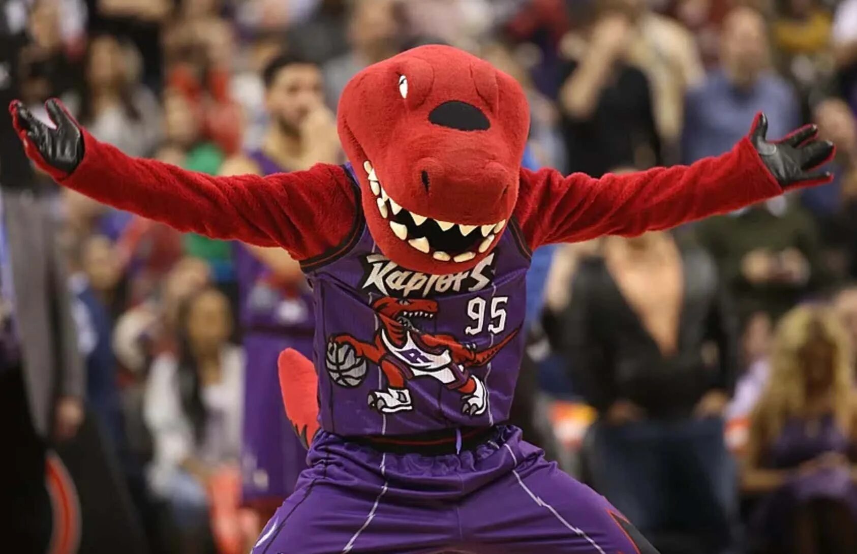 Toronto raptors. Талисман Raptors. Талисман Торогто. Торонто Рэпторс динозавр.