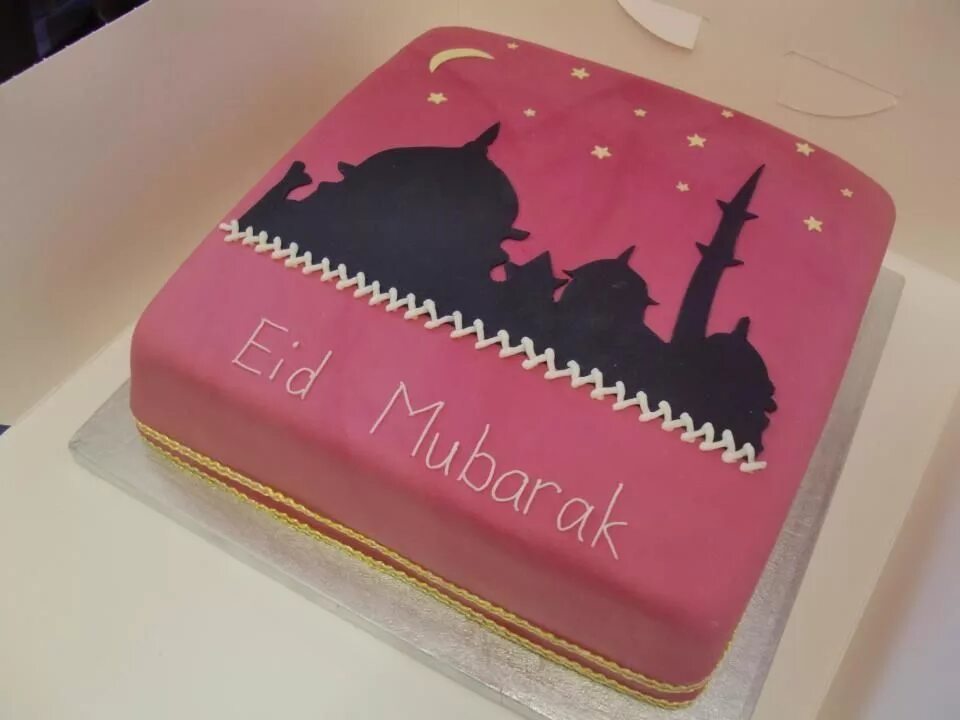 Торт Рамадан мубарак. Мусульманский торт. Торты на мусульманскую тему. Мусульманские торты на день рождения.