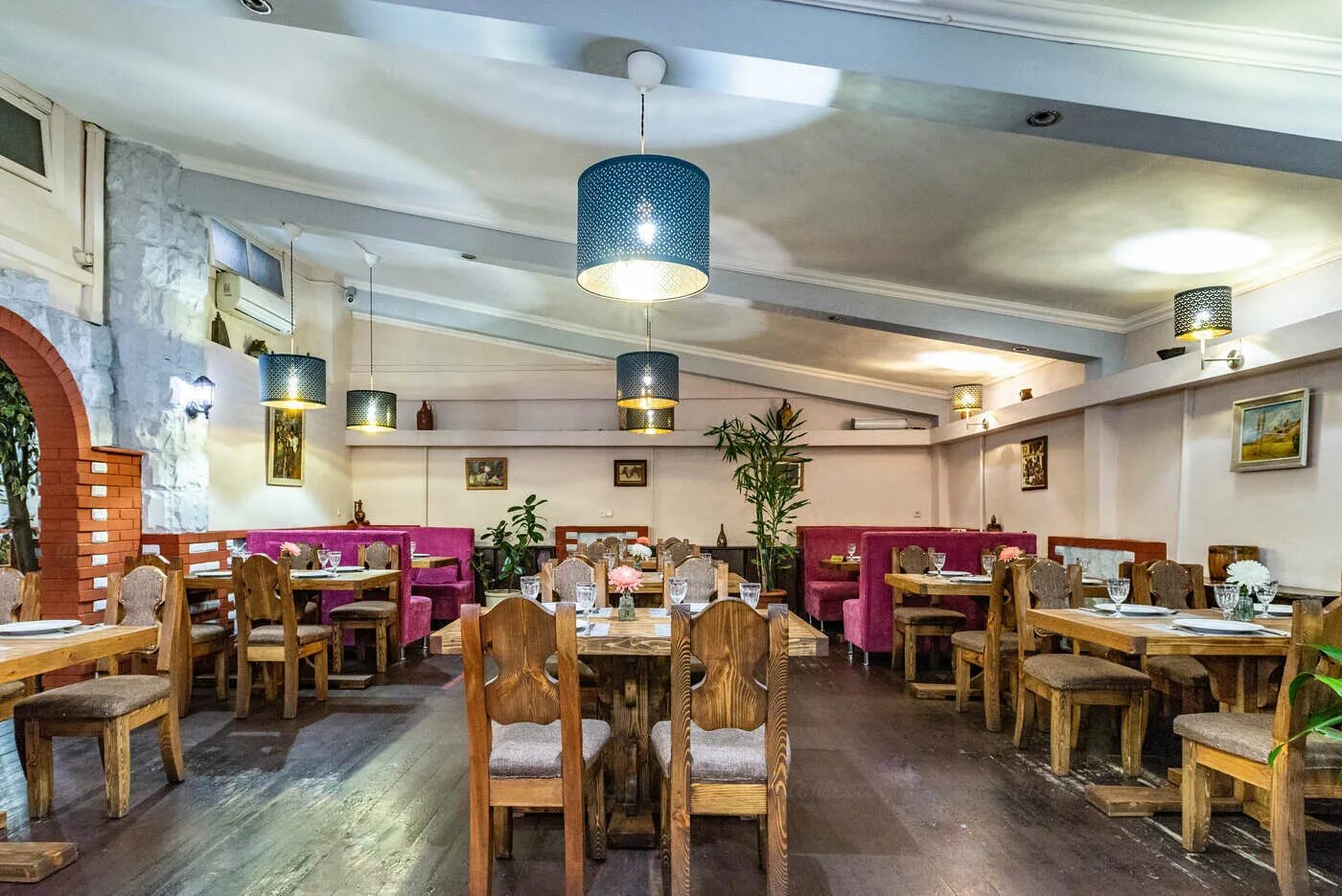 ресторан старый фаэтон в москве. ресторан фаэтон академика скрябина. фаэтон ресторан на никитской. старый фаэтон. ресторан старый фаэтон на большой никитской.