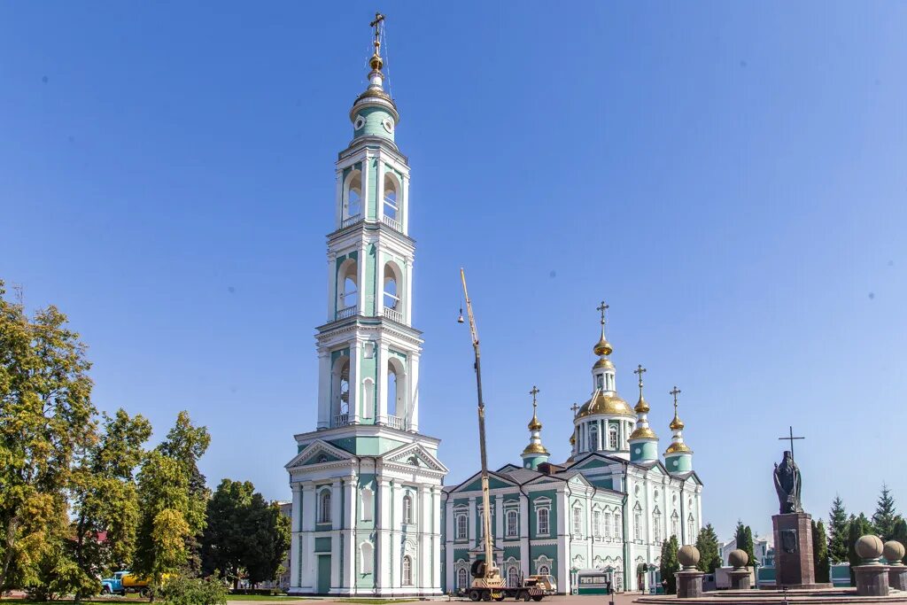 Колокольня кафедрального собора. Колокольня спасо-преображенского собора.