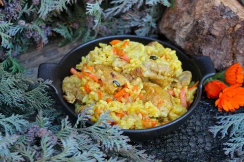 Вкусный плов на костре из свинины