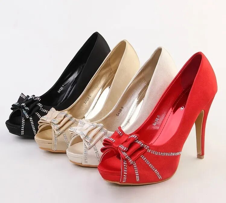 Праздничных туфлей. Вечерние туфли. Праздничных туфлей. Элегантные туфли. Шикарные туфли.