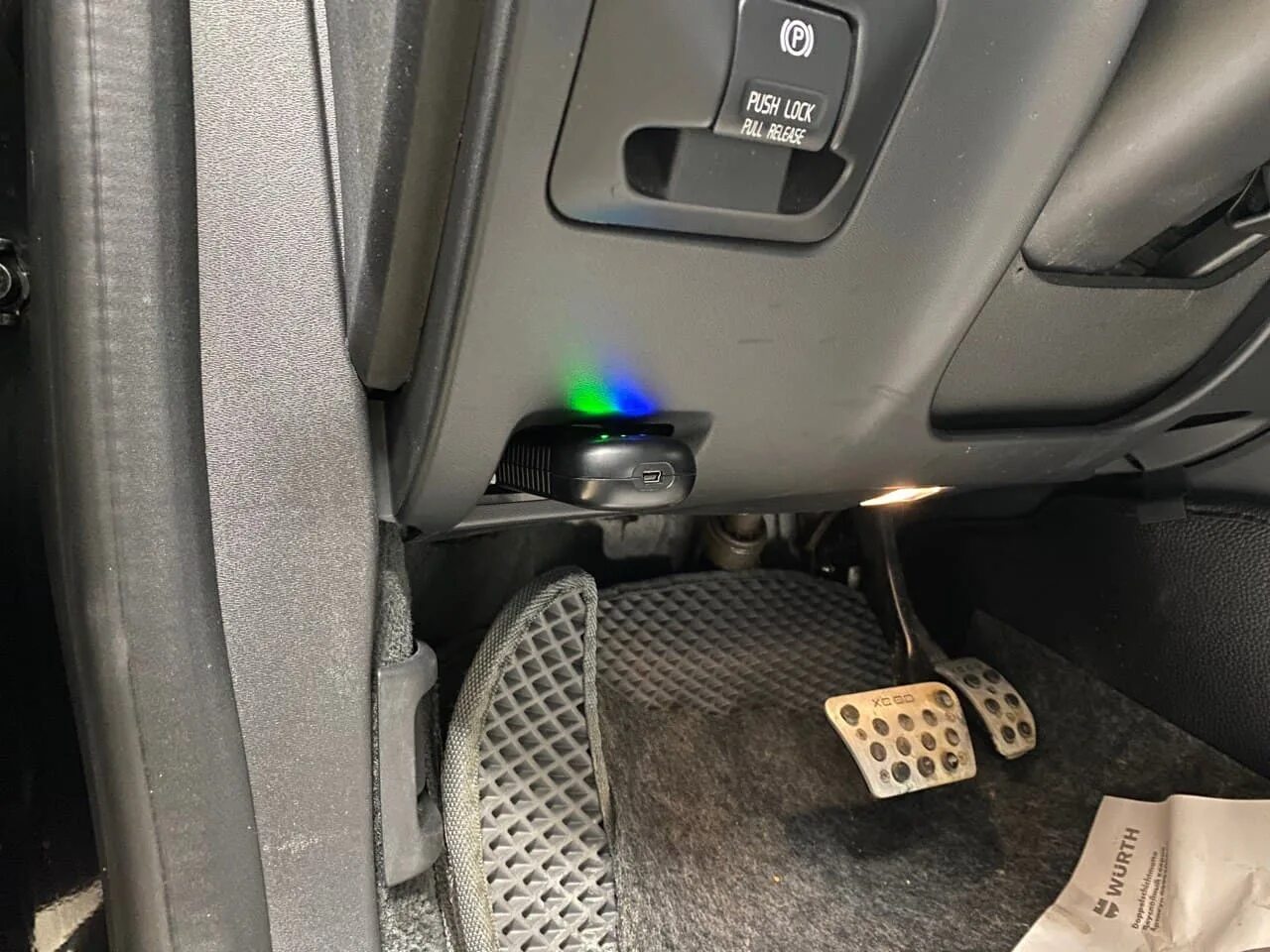 Обд прадо. Obd prado 120. Диагностический разъём тойота прадо 120. Obd разъём в тойоте прадо 120. Obd разъём kia sportage 2005.