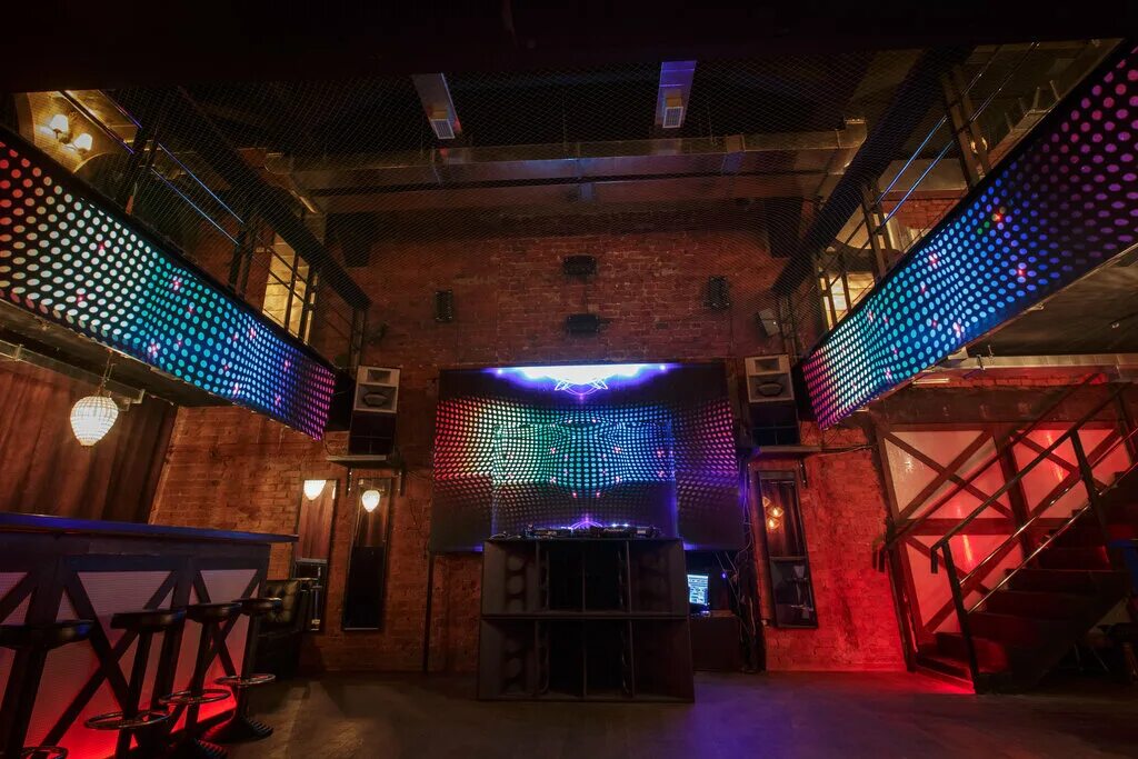 Warpp club. Литейный 33. Zavist flirt bar рубинштейна. Бар делайт спб. Небар на литейном.