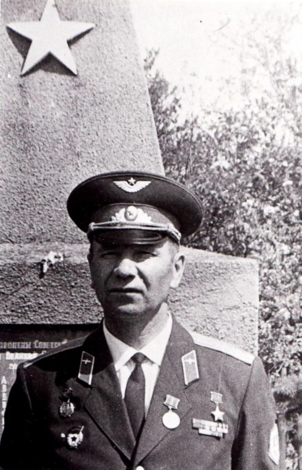 Кладбище киово лобня. Будник герой советского союза. Будник герой советского союза. Будник герой советского союза. Будник герой советского союза.