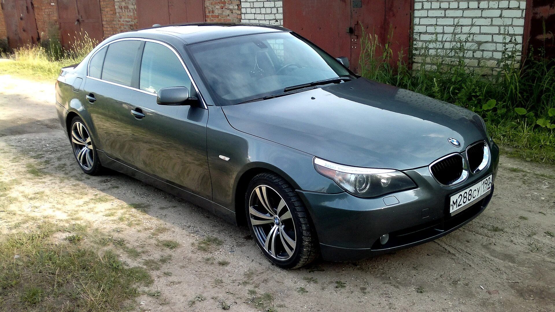 Е60 2007. БМВ 5 е60 2004. БМВ 525 е60. BMW 5 e60 525 i. BMW e60 525 2004.