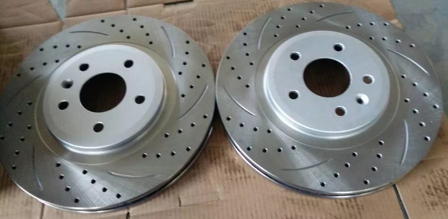 Тормозные диски на мазда сх7. Тормозные диски мазда сх7. Задний тормозной диск mazda cx-9. Тормозные диски на мазда сх7. 3 2008.