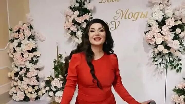 Мая алимутаева год рождения. Майя алимутаева. Мая алимутаева ножки. Биография маи алимутаевой. Певица майя алимутаева.