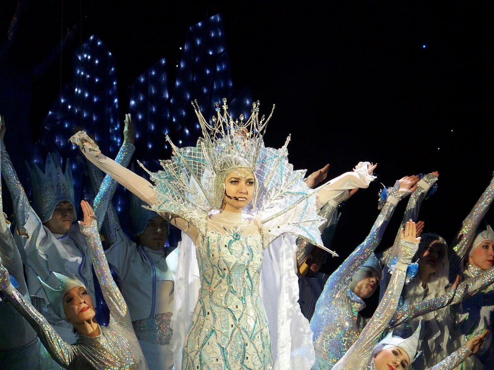 мюзикл в тюмени снежная королева. снежная королева композиция. мюзикл снежная королева. снежная королева в музыкальном театре. снежная королева музыкальный.