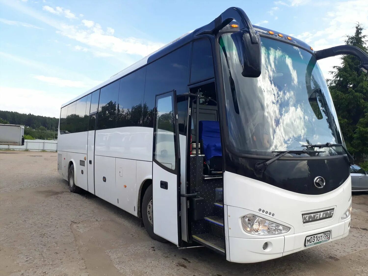 автобус мерседес драгмюллер. новогоднее путешествие. соликамск заказ автобуса 8902 8006020. D travels. D travels.