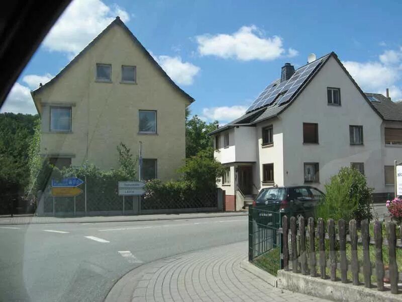 франкфурт-на-майне вилла лбигхаус. германия деревня lohmar. как сейчас живут немцы. экопоселок германия. Einwohnermeldeamt в германии.