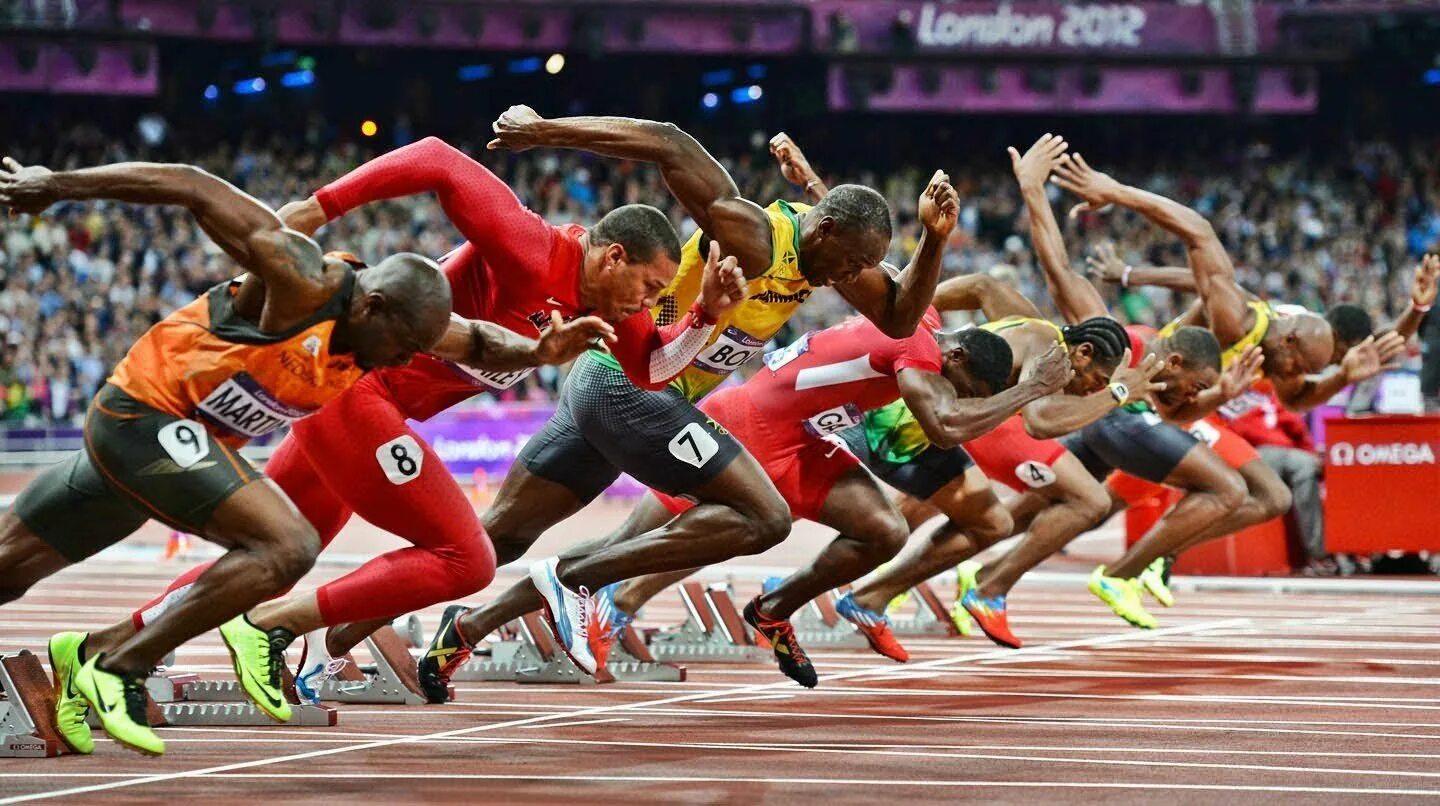 Легкий спринт. Спринтерский бег в легкой атлетике. Спринт 100 метров. Лёгкая атлетика спринт на 100 метров. Легкая атлетика бег на 100 м.