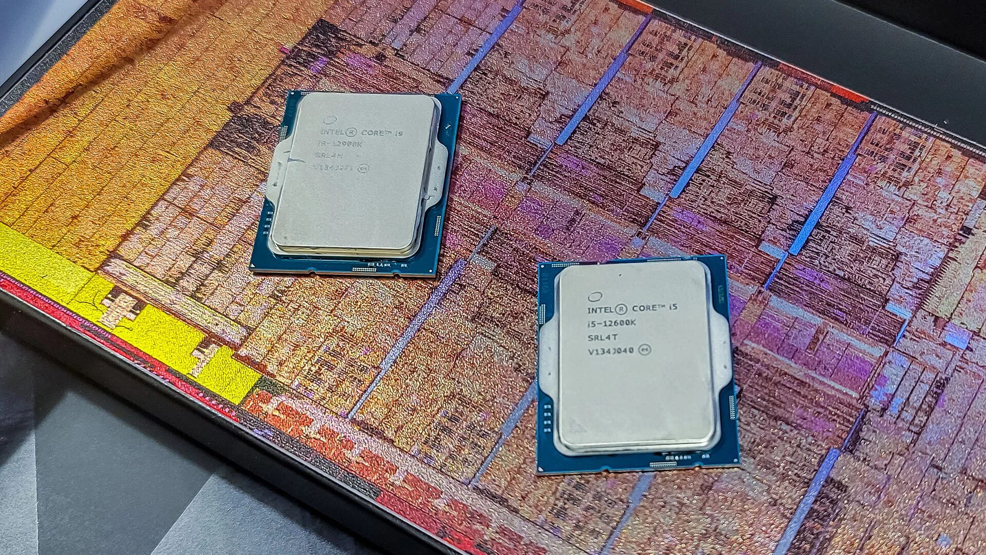 12600kf характеристики. Процессор Intel Core i9 12900k. Core i5 12600k. Процессор Intel Core i5-12600k. Охлаждение процессор Intel Core i5-12600k OEM.