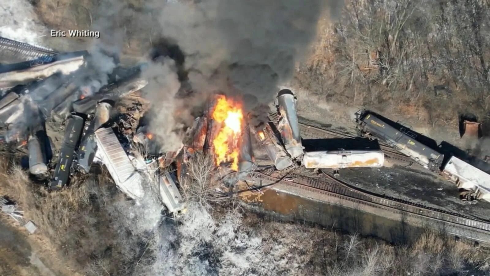 Крушение дату. Крушение поезда в Огайо 2023. Техногенные катастрофы. Техногенные пожары.