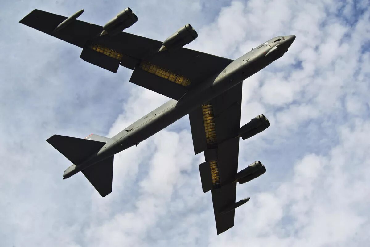 B 52 бомбардировщик. Б 52 Стратофортресс. B-52h Stratofortress ВВС. США B-52h Stratofortress. Б 52 х