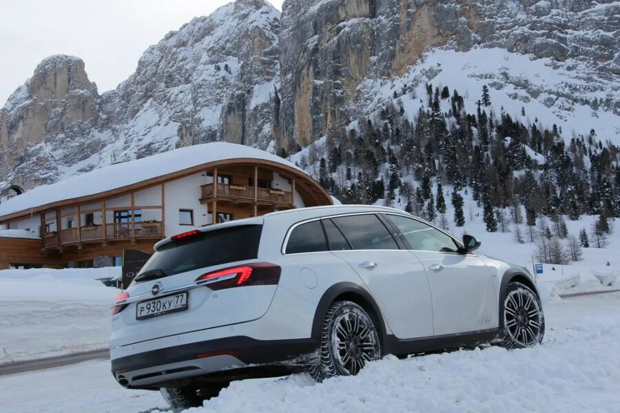 Country touring. Opel Insignia Country Tourer. Insignia a Country Tourer (g09). Opel Insignia Country Tourer белый. Opel Insignia Country Tourer 2014.