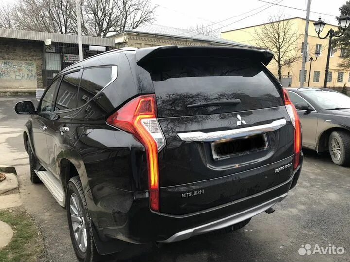 Спойлер на mitsubishi pajero sport 2017. Pajero sport 2 спойлер. Спойлер на mitsubishi pajero sport 2017. Спойлер на mitsubishi pajero sport 2. Pajero sport 3 задний спойлер.